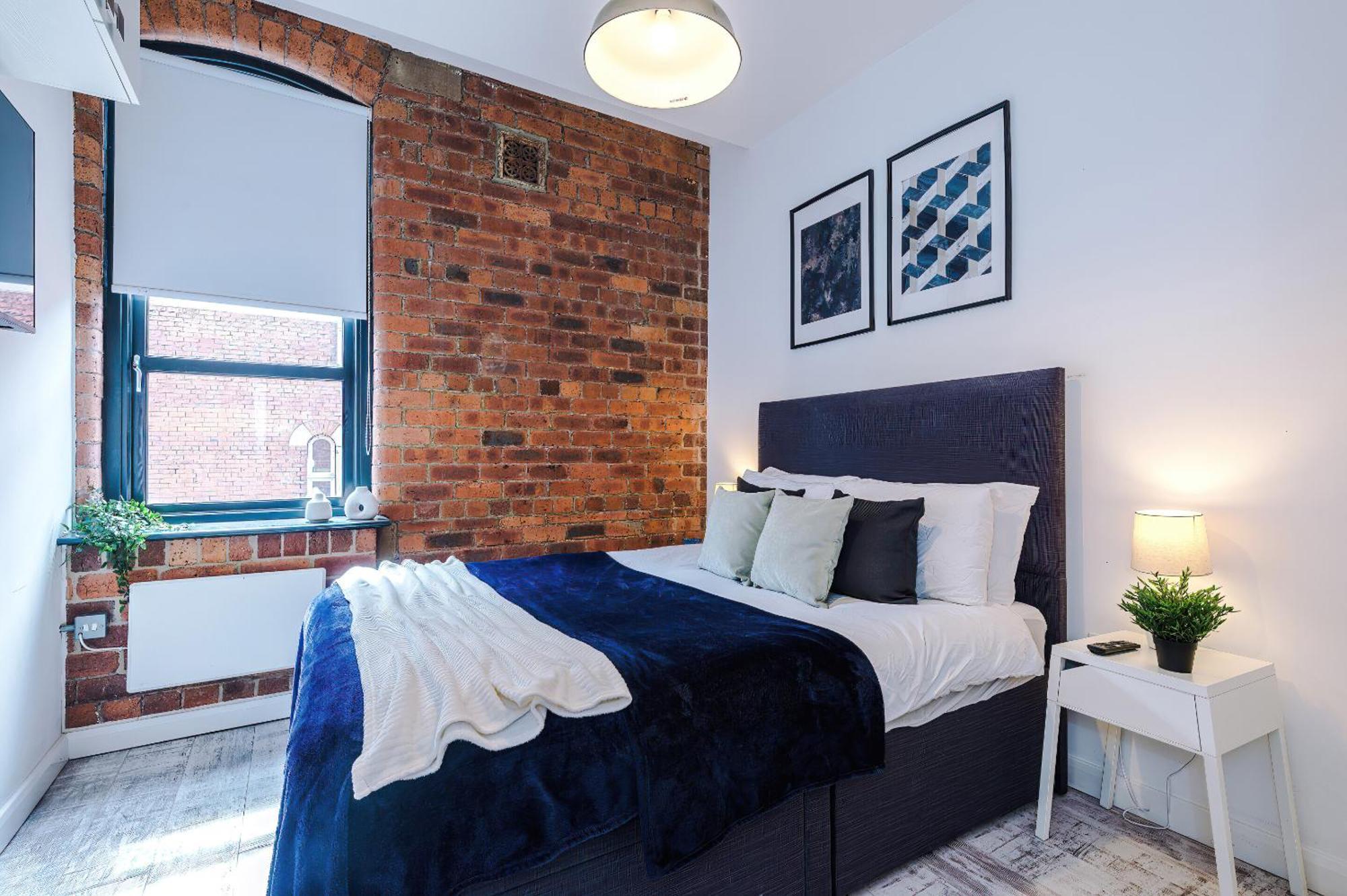 Luxury 2 King Beds In Centre