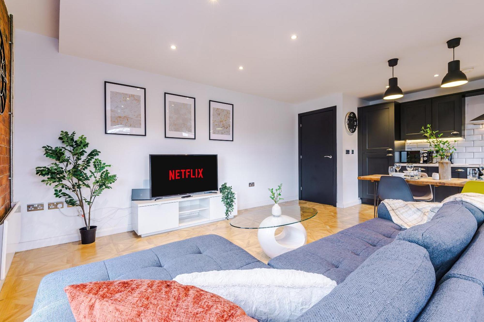 Luxury 2 King Beds In Centre Apartment *